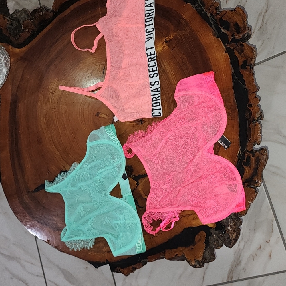 Bandle victoria secret  size bra pink 34D  green  34c top size L like  M
